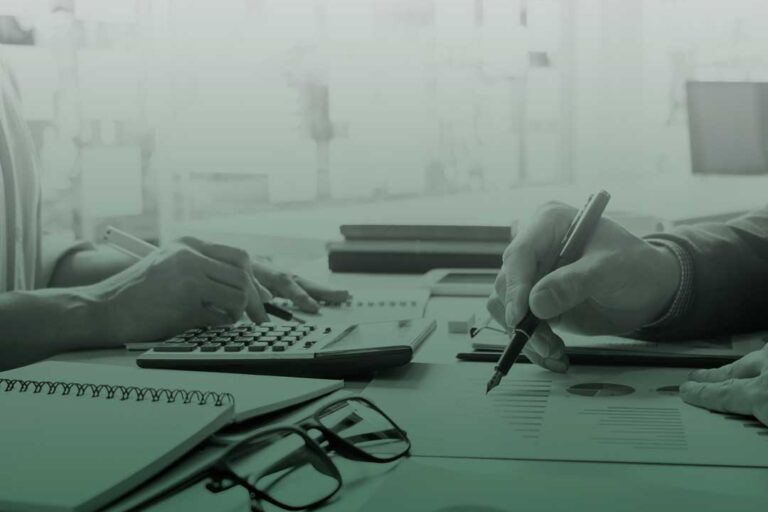 Marcelo Tostes - Áreas de Atuação, Contencioso Escala